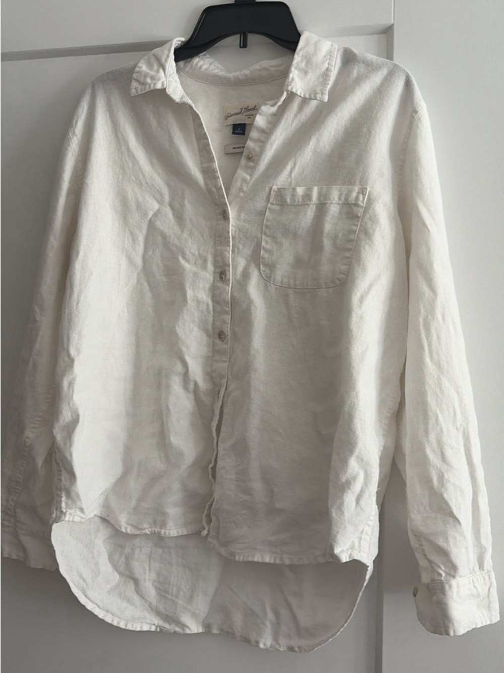 Universal Thread Oxford button down